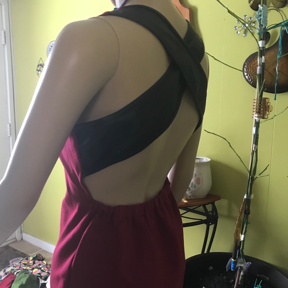 Dress - Picture 3 of 3